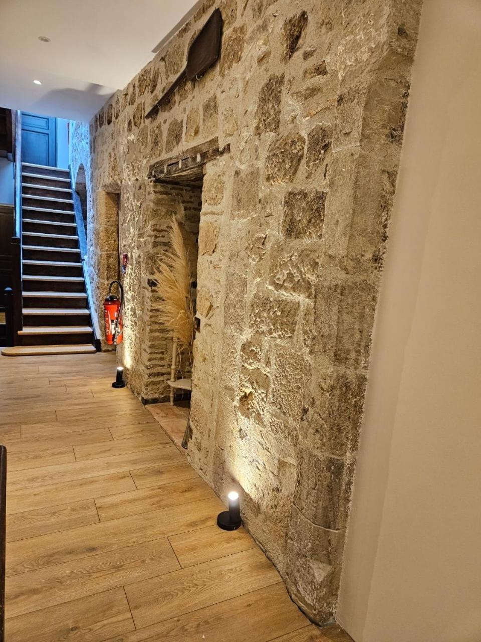 Le Beffroi Apart otel Tournon-dʼAgenais Dış mekan fotoğraf