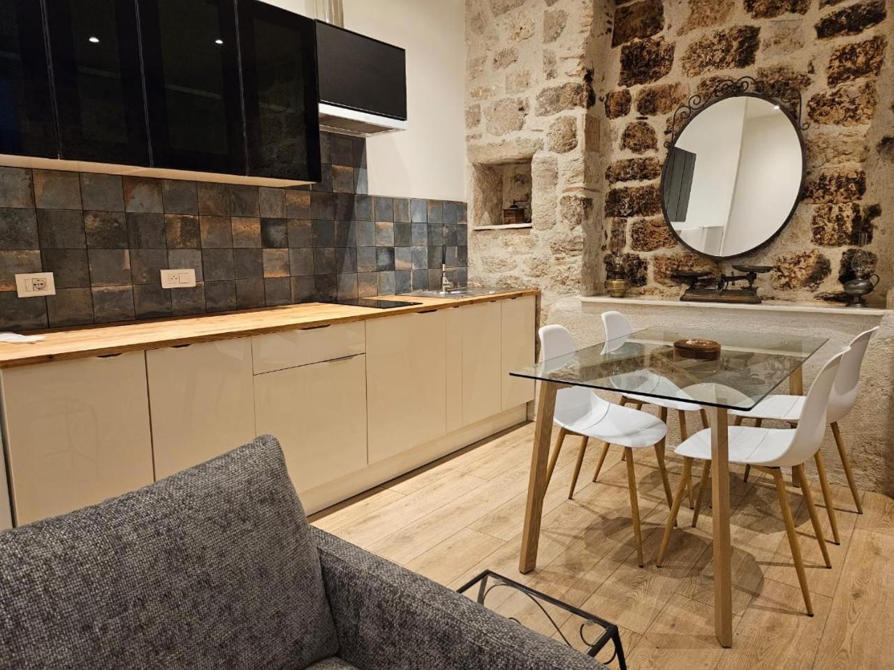 Le Beffroi Apart otel Tournon-dʼAgenais Dış mekan fotoğraf
